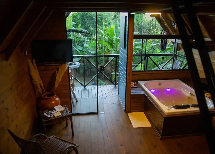 Cabana Com Cachoeira Privativa